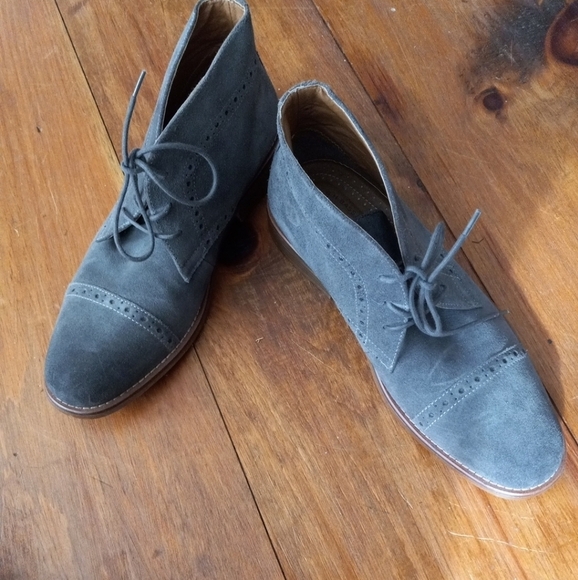 G.H. Bass & Co. Brady Gray Suede Cap Toe Ankle Chukka Boots Men Size 9M - Picture 1 of 6